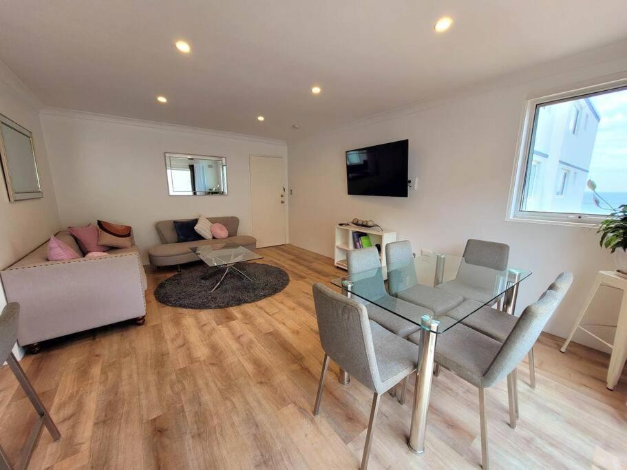 Ocean Front Apartment Кронула Екстериор снимка