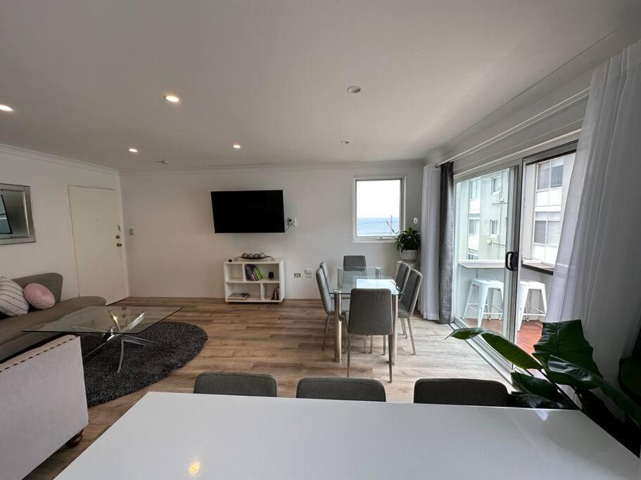 Ocean Front Apartment Кронула Екстериор снимка